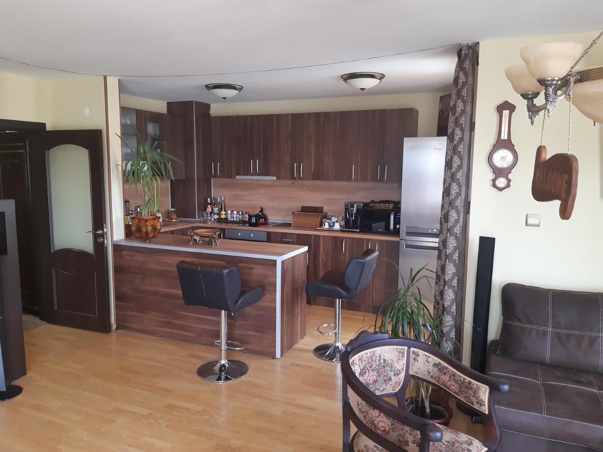 Nish 7 Apartment Велико Търново Екстериор снимка